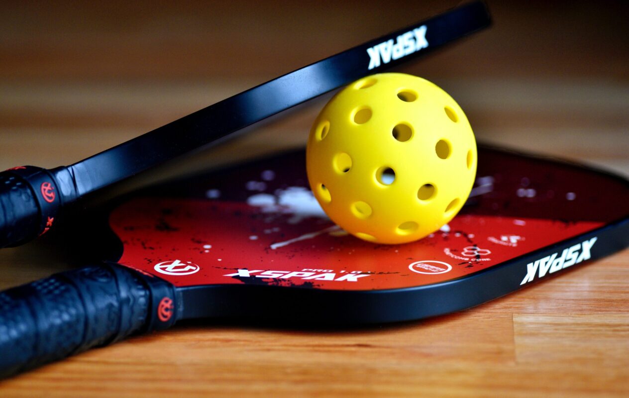 Best Pickleball Paddles for Intermediate Players | Top 7 Paddles